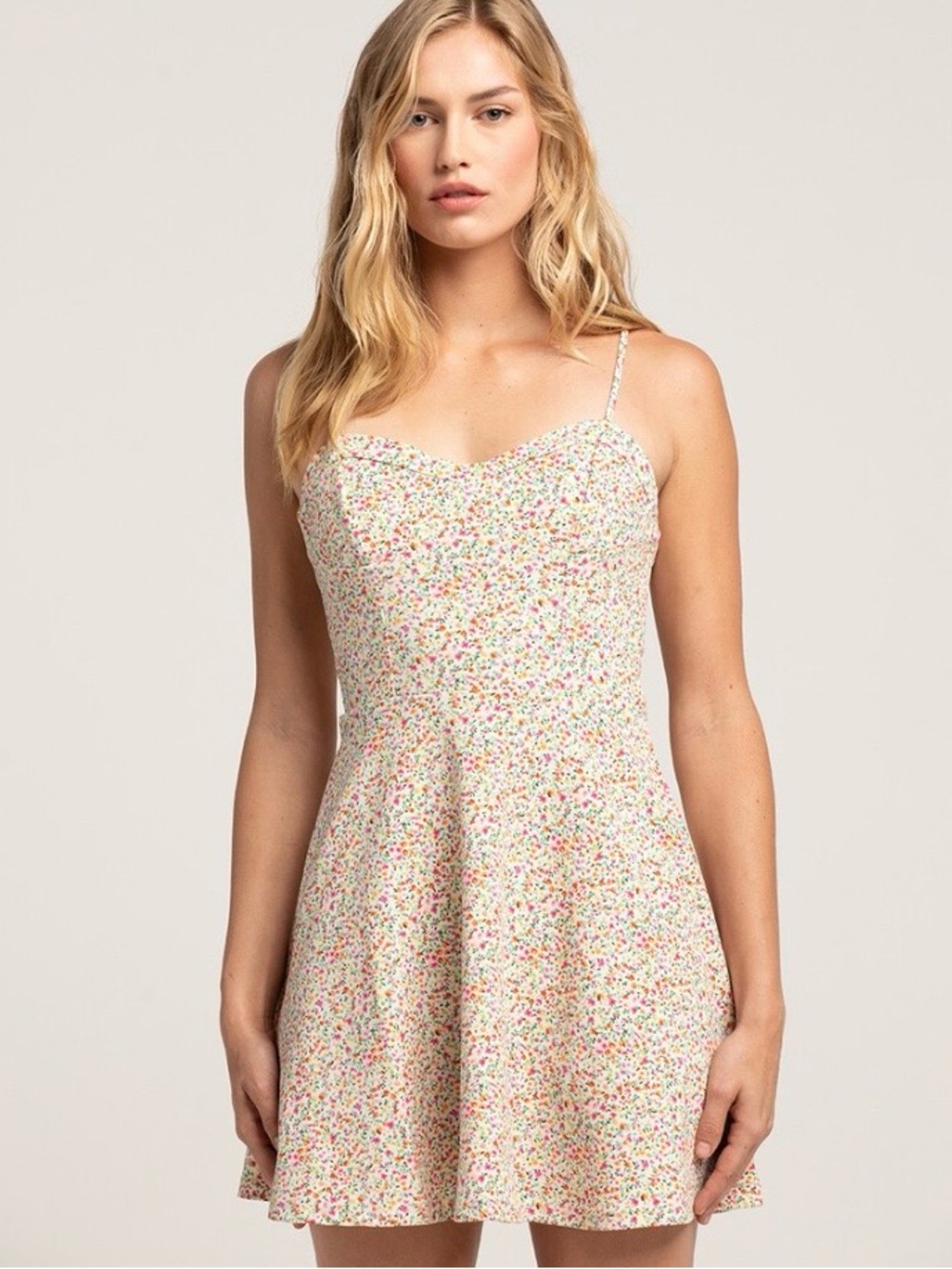 RSQ Cream Floral Sweetheart Midi Dress